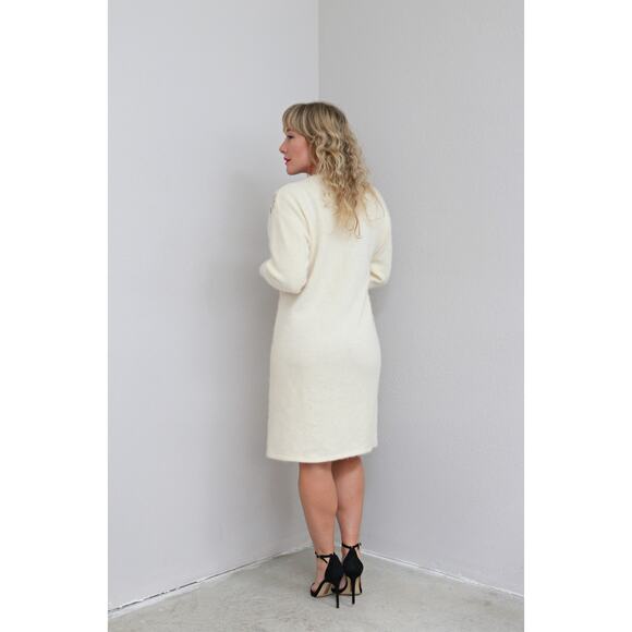 1990's Vintage Creamy Angora Beaded Winter Sweater Dress ~ Women's SM to LG 90's - Picture 5 of 10